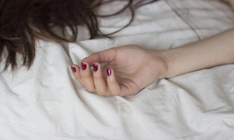 Father molests 15-year-old daughter in her sleep, rapes her after she wakes and is too afraid to resist 0