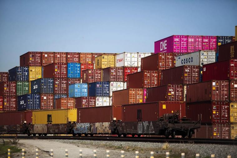 US trade gap widens to largest since early 2025 on AI push