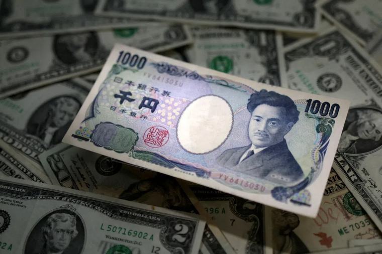 Japan’s August foreign reserves post largest drop after record intervention