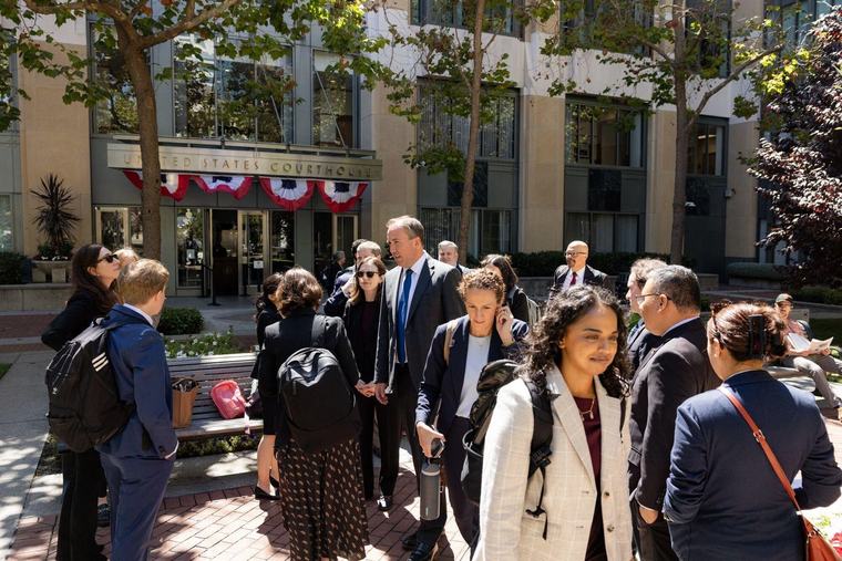 Meta, US states have discussed settling teen social media case