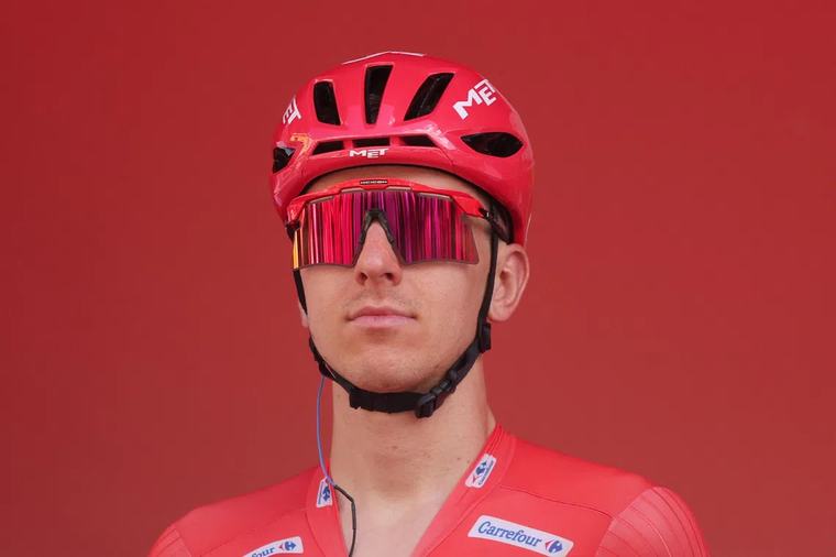 Pogacar ends 2026 season early after Vuelta crash