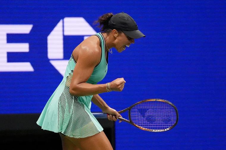 Keys tames nerves to beat Korneeva in US Open first round