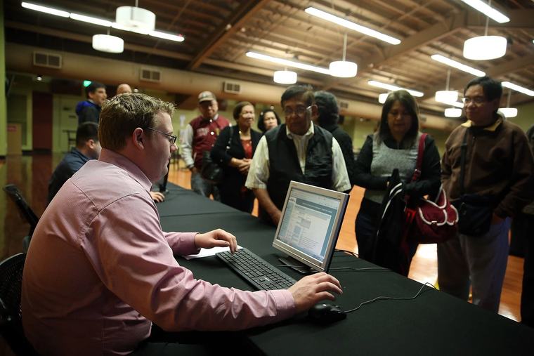 US private payrolls growth slows in August, ADP says