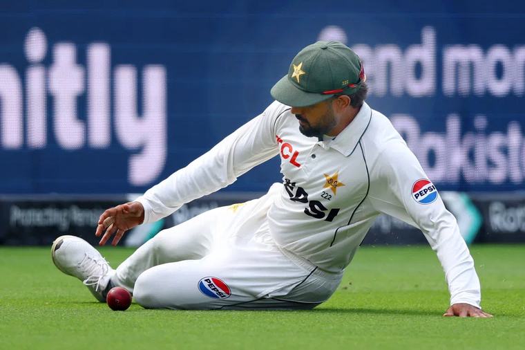 Gillespie hits out at Pakistan selectors after mid-series overhaul