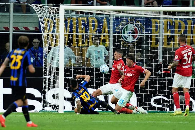 Martinez scores late winner as Inter Milan rally to beat Napoli