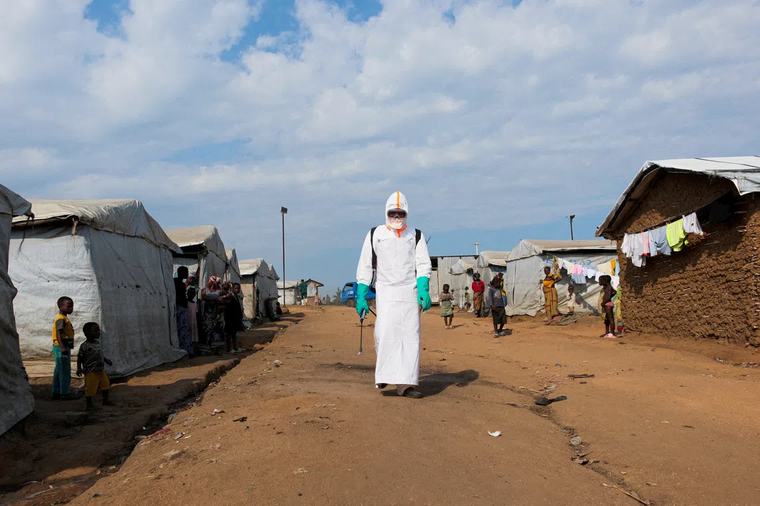 Congo's Ebola outbreak kills more than 3,000, government figures show