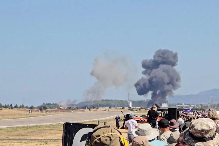 Greek military aircraft crashes during air show, pilots killed