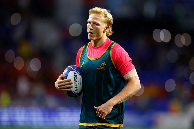 Australia flyhalf Gordon breaks leg, to miss up to two months, report says