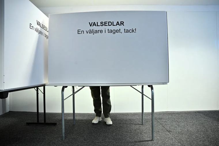 Swedish election is close race with 10 days to go, poll shows